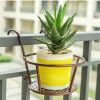 Hanging Railing Planters Flower Pot Holders Metal Planter Racks Fence Potted Stand Mounted Round Plant Baskets Container for Indoor Outdoor Use - Bron